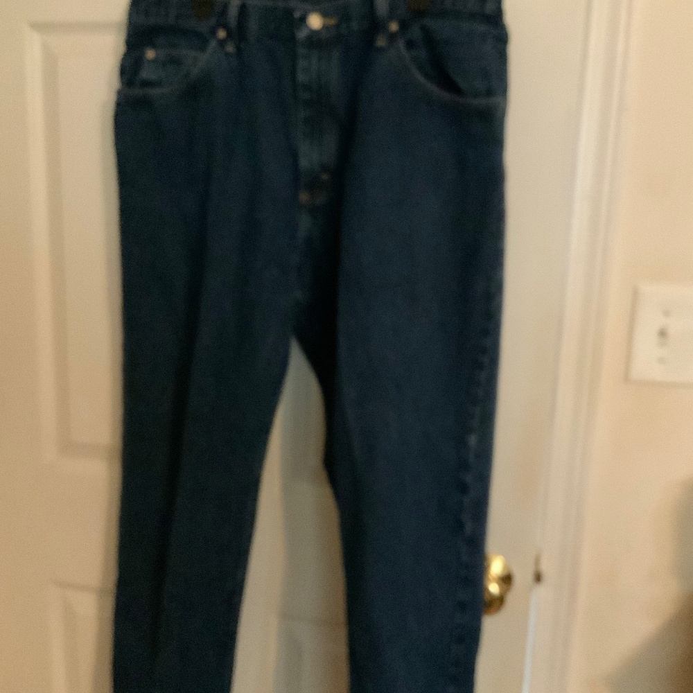 Mens Wrangler Denim Jeans 38x30 relaxed fit excellent Used Condition
